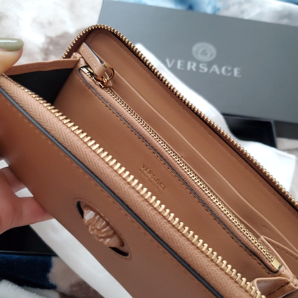 Versace Wallet Beige Light Brown - Picture 3 of 3